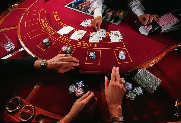 Catatan privasi akun Shade Dragons